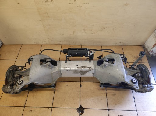 Ось луча задней подвески 508 ii