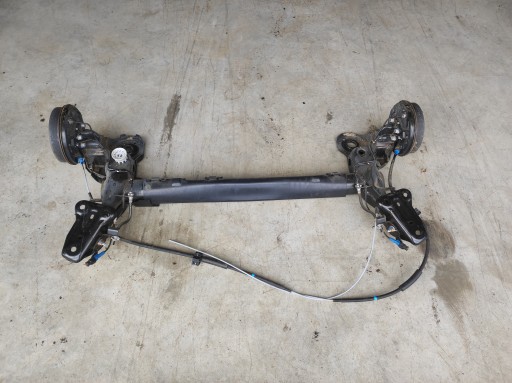 24789544346 - Вісь задньої підвісної променя перехрестя x