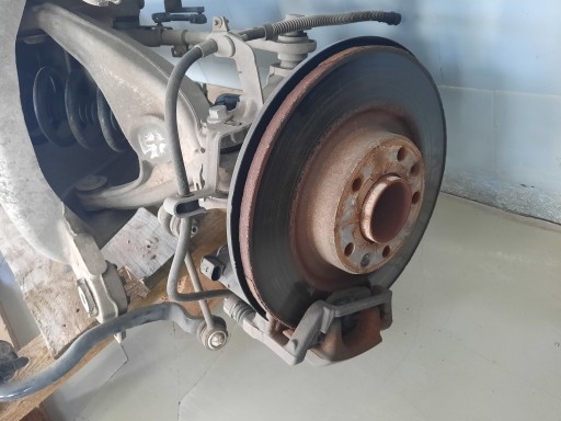 Балка подвески задняя citroen ds7