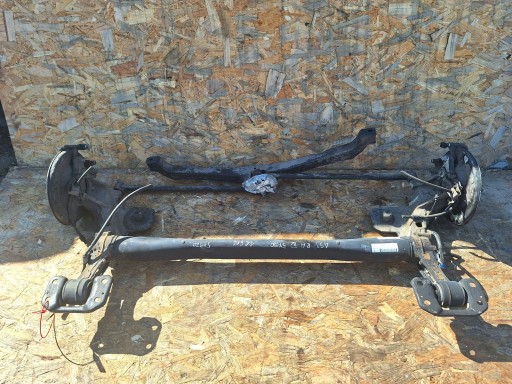 AVN12603 - Задня вісь opel astra j wagon 09-