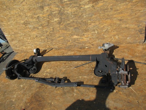 AVN6435 - Задня вісь opel astra k h-b