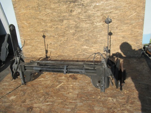 AVN6951 - Задня вісь renault trafic iii 14-