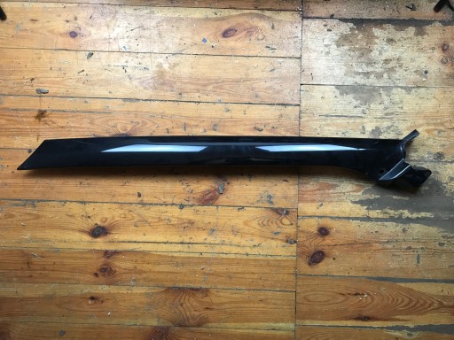 Накладка на стійку Range Rover Sport L320