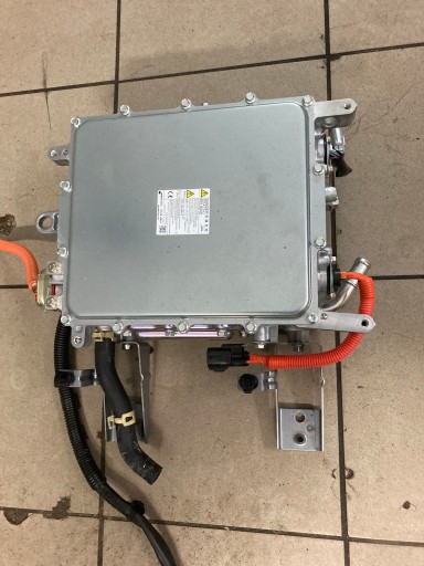 W005T0271 - Outlander III Phev преобразователь тока зарядное устройство