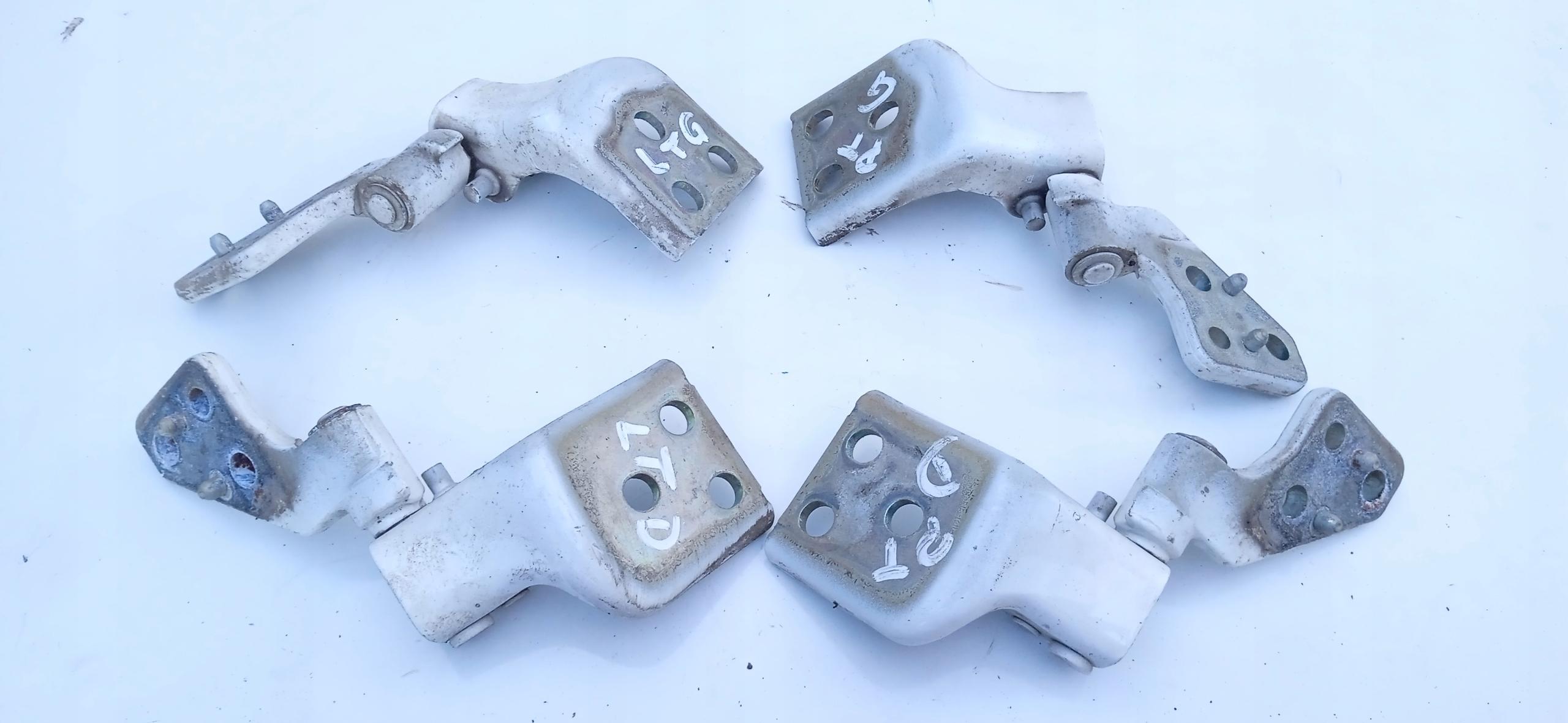 PARTNER BERLINGO 08-18 петлі задніх дверей компл.