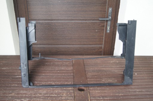 РЕМЕНЬ BMW 5 F10 F11 Кріплення радіатора BMW 5 F10 F11 ПАНЕЛЬ 7804617