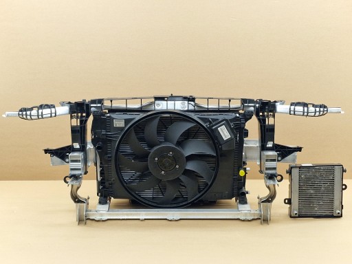 8572 A0995006603 - ПЕРЕДНІ РЕМНІ РАДІАТОРИ MERCEDES W176 A45 AMG CLA C117 X117 GLA X156 45 AMG