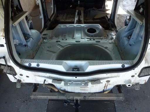 2 - ЗАДНИЙ РЕМЕНЬ БАГАЖНИКА ПІДЛОЖНА ВАННА DACIA SANDERO II 20р