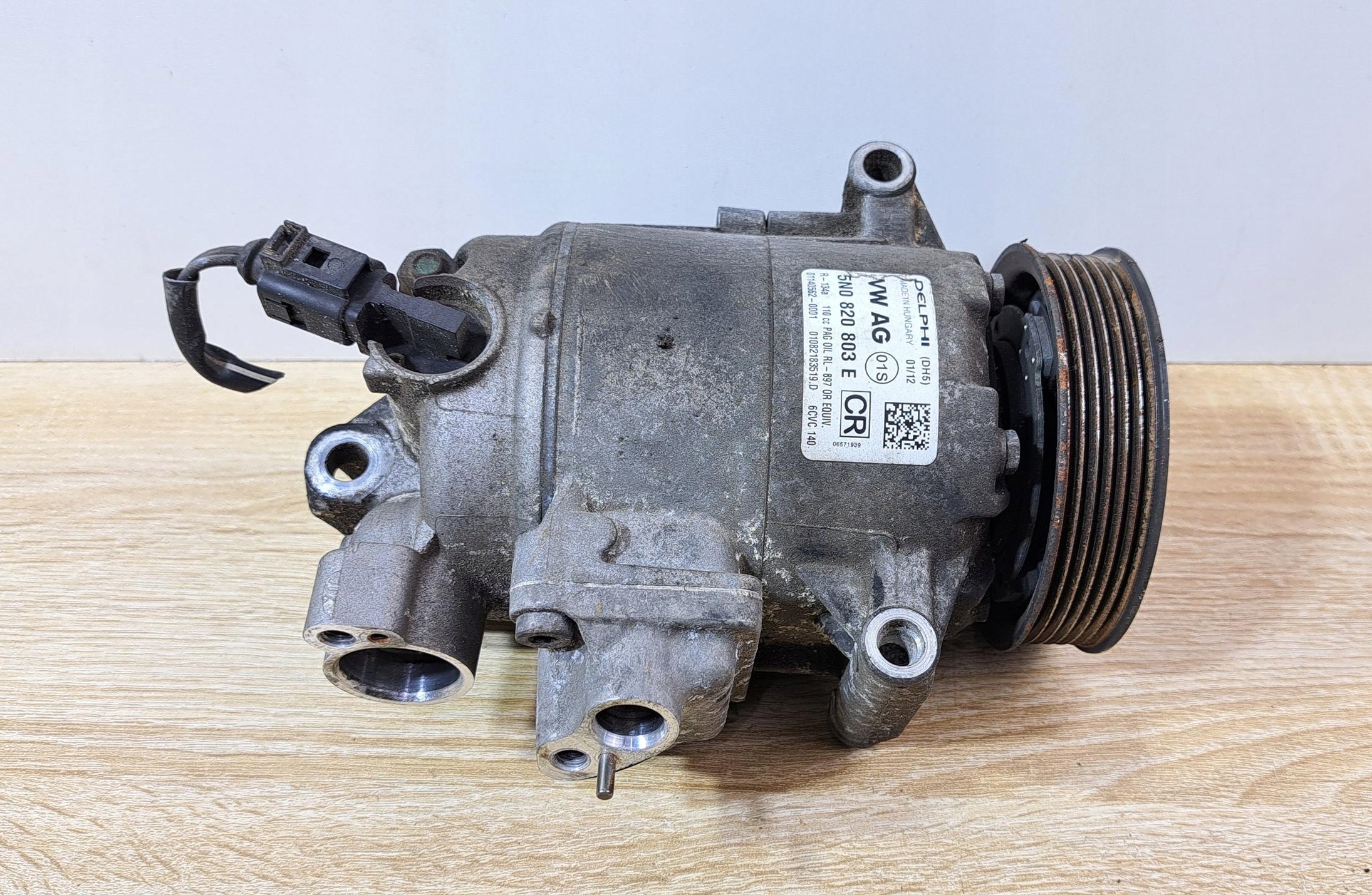 PASSAT B7 2.0 TDI компрессор кондиционера 5N0820803E