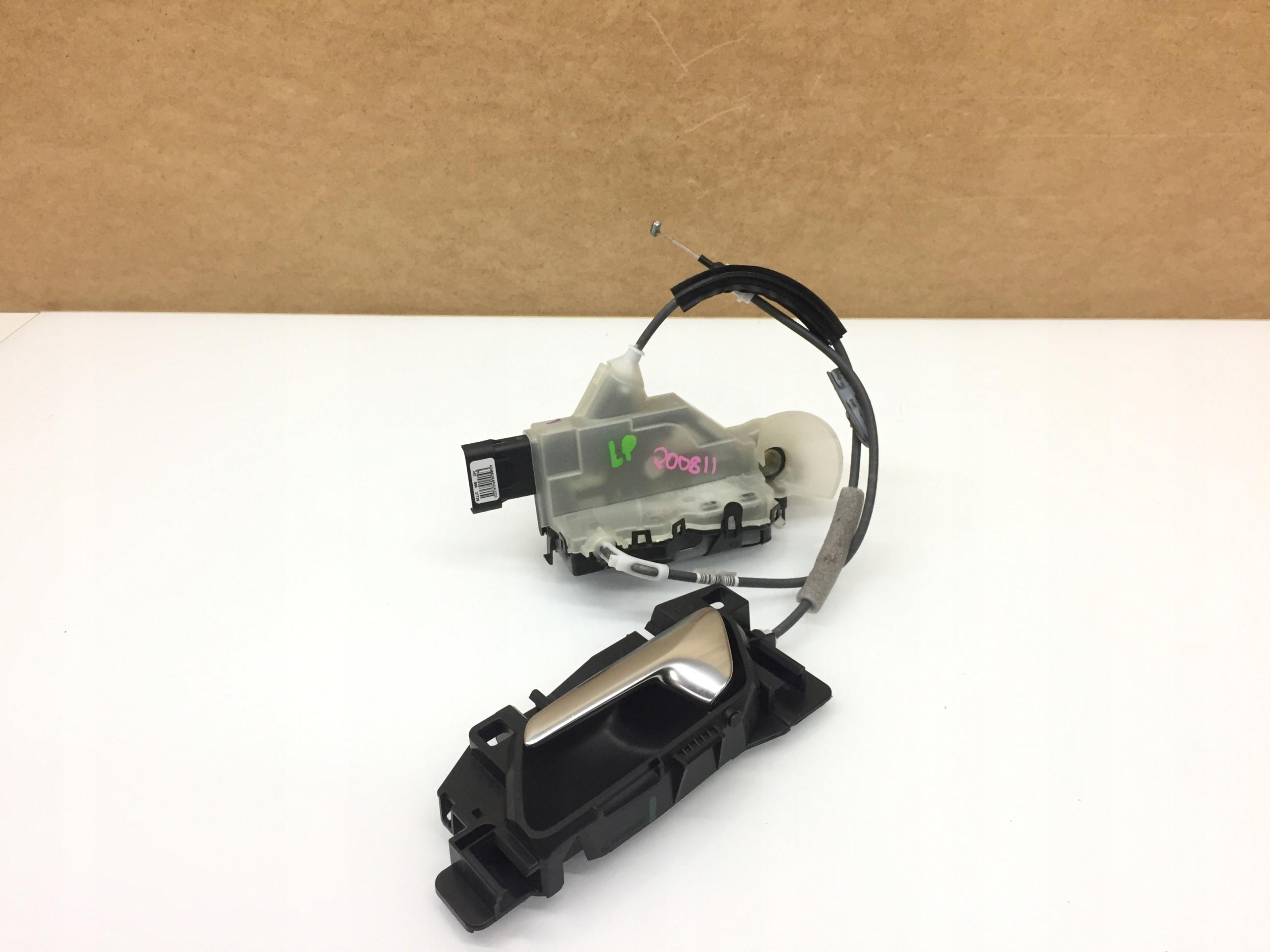 305596 - PEUGEOT 2008 II ЗАМОК ДВЕРІ ЛІВИЙ ПЕРЕДНІЙ