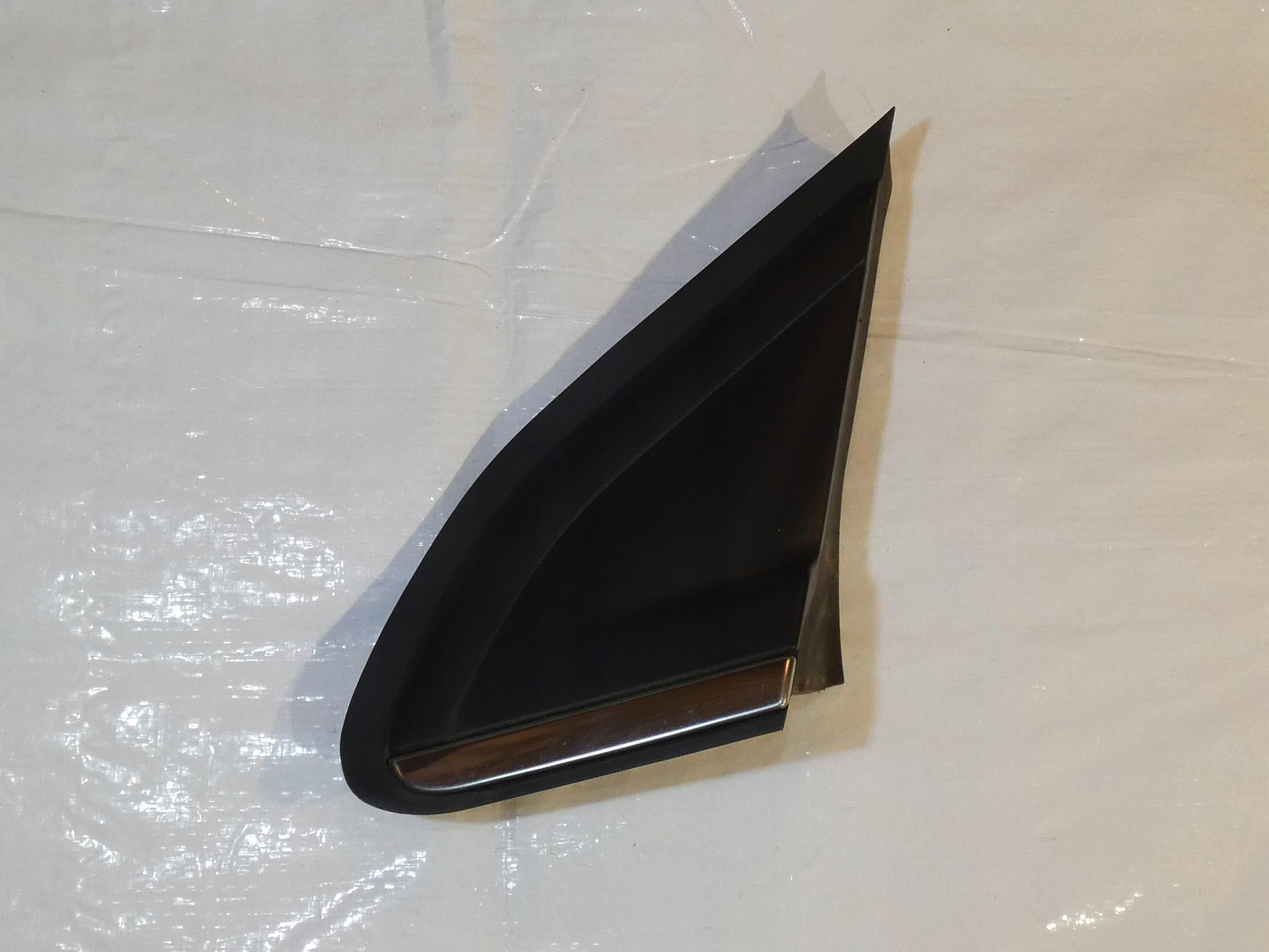 9678382180 - PEUGEOT 2008 TRIANGLE COVER MUDGUARD CHROME LEFT