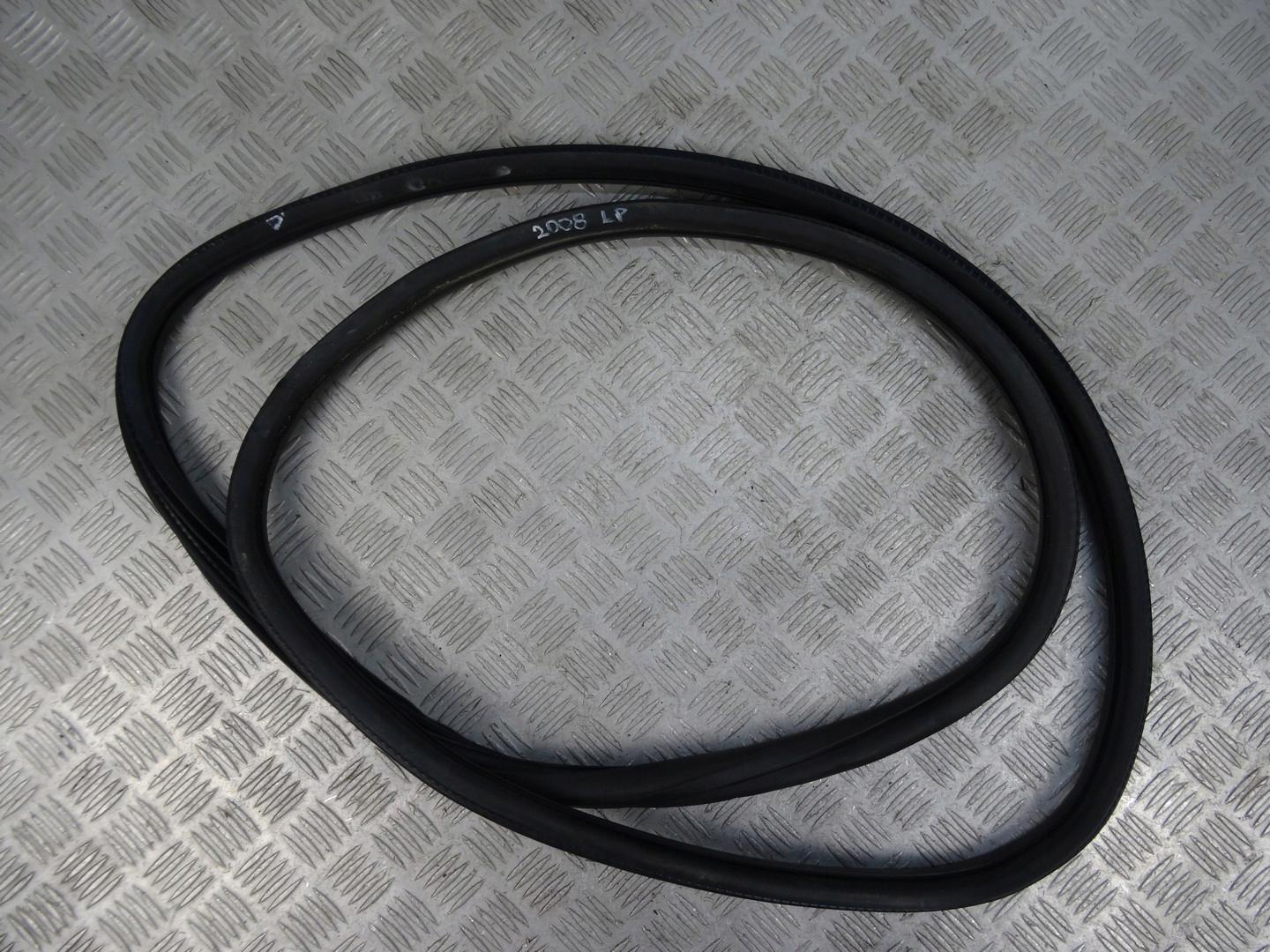 PEUGEOT 2008 ПРОКЛАДКА ДВЕРИ ЛЕВАЯ ПЕРЕДНЯЯ