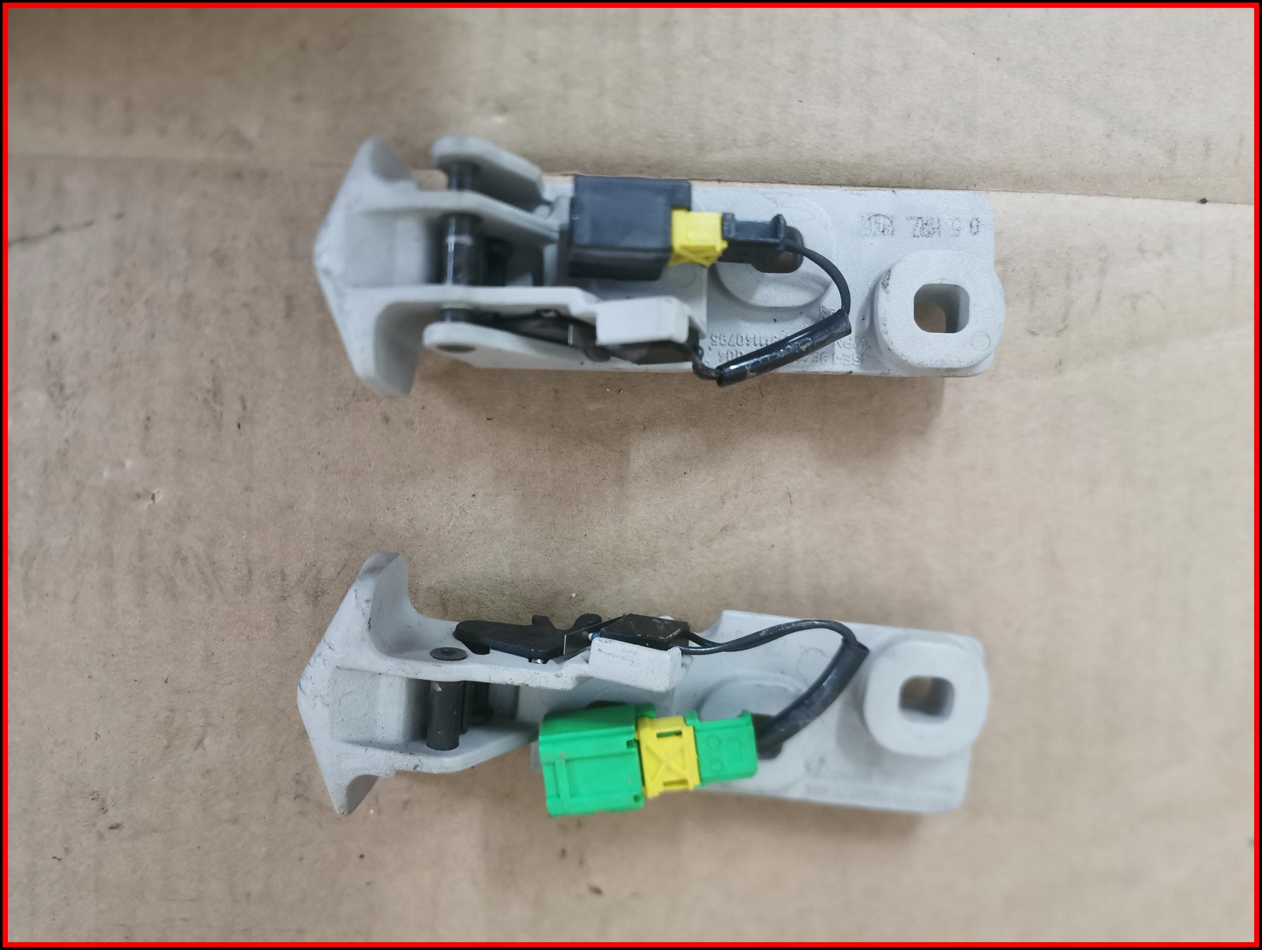 9641108977 - PEUGEOT 206 CC РИГЕЛЬ ДАТЧИК КРЫШИ ЛЕВЫЙ И ПРАВЫЙ