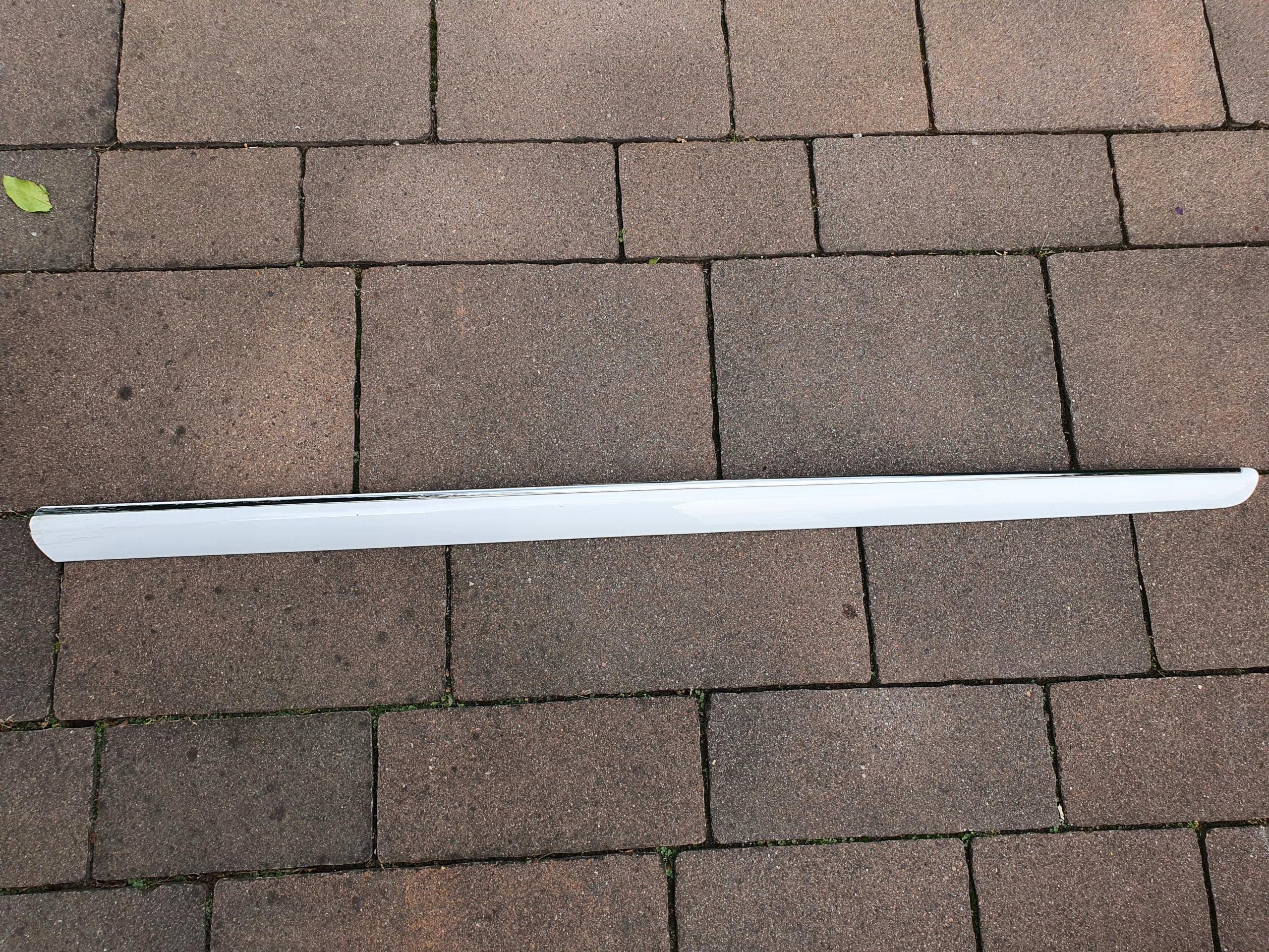 9680135880 - PEUGEOT 207 LIFT 3D МОЛДИНГ ПРАВИЙ ПЕРЕДНІЙ ХРОМ БІЛИЙ