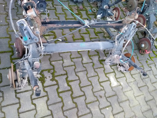 Peugeot 208 2008 задня підвіска ос