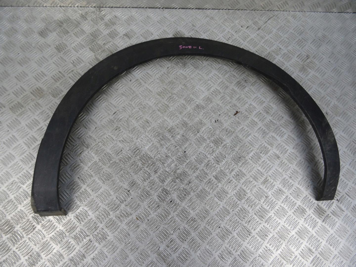 9811634377 - PEUGEOT 3008 II НАКЛАДКА НА КРИЛО ЛІВА ЗАДНЯ