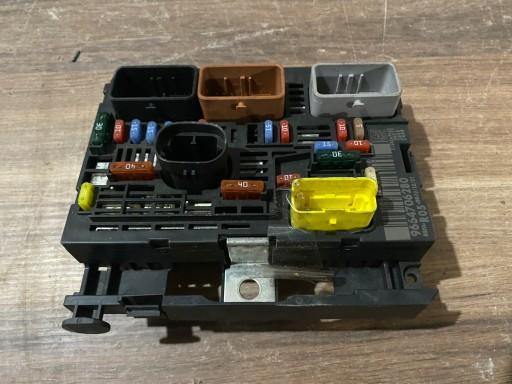 9664706280 - PEUGEOT 308 1.6 VTI БЛОК ЗАПОБІЖНИКІВ