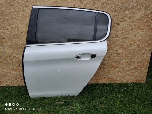 Peugeot 308 ii t9 hb ліворуч або правий задній kwed