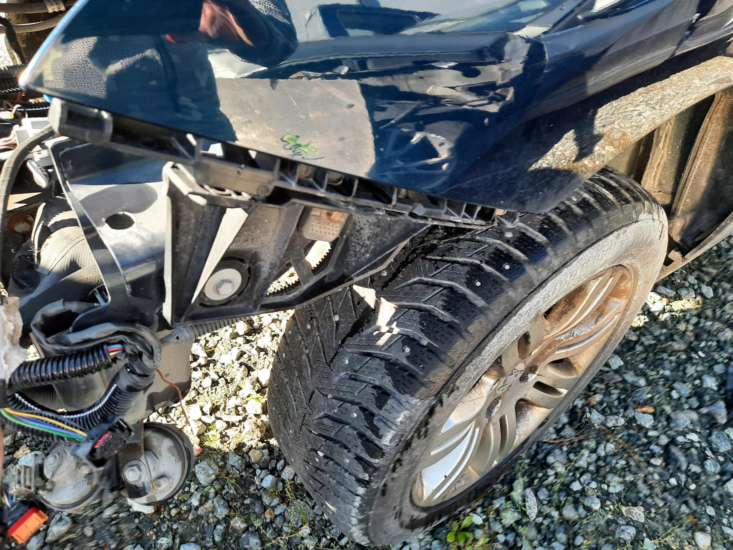 PEUGEOT 5008 И БРЫЗГОВИК ЛЕВЫЙ ПЕРЕДНИЙ