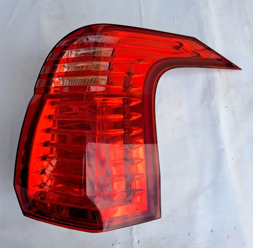 967266680 - Peugeot 5008 правий задній правий ліхтар 9672666680