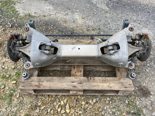 Комплект подвески задней балки peugeot 508 и седана