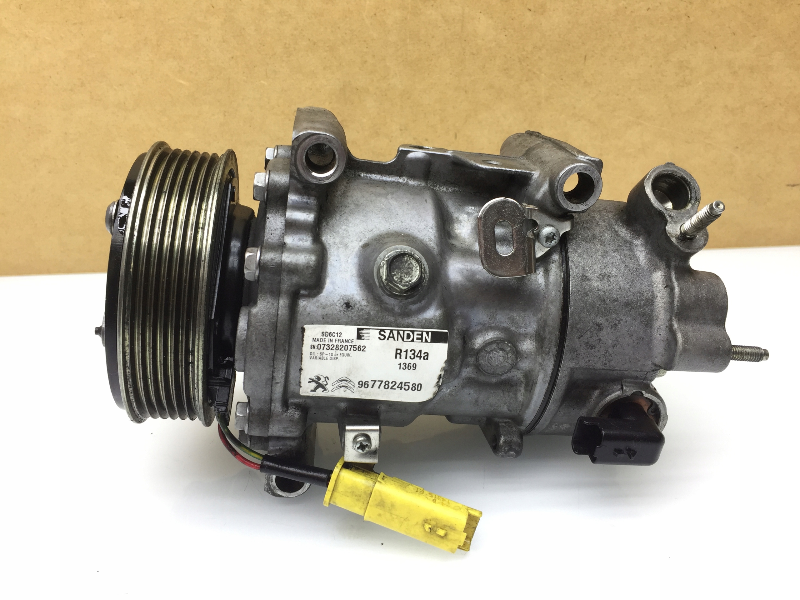 9677824580 - КОМПРЕССОР КОНДИЦИОНЕРА PEUGEOT 508