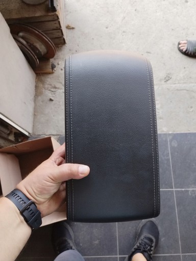 006 - PEUGEOT 508 ПІДЛІКОТНИК ЕКОЛОГІЧНА ШКІРА EUROPA PERFECT