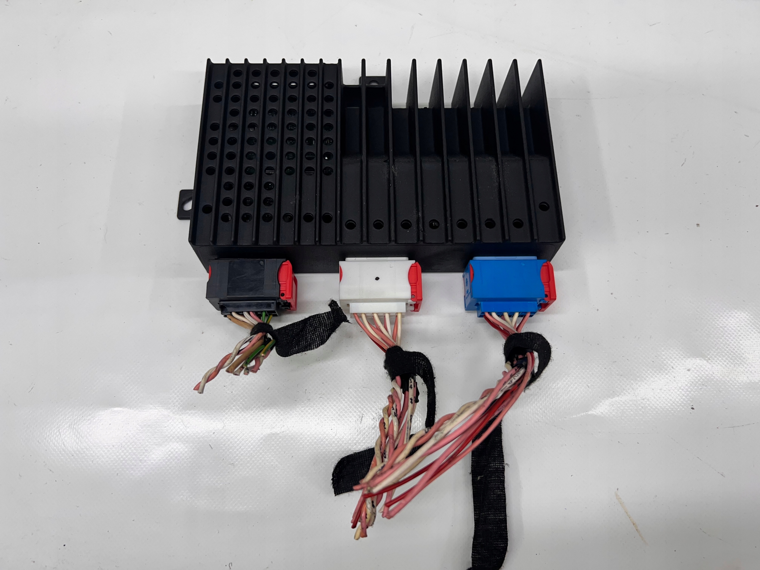 PEUGEOT 508 ПІДСИЛЮВАЧ JBL 9666090780