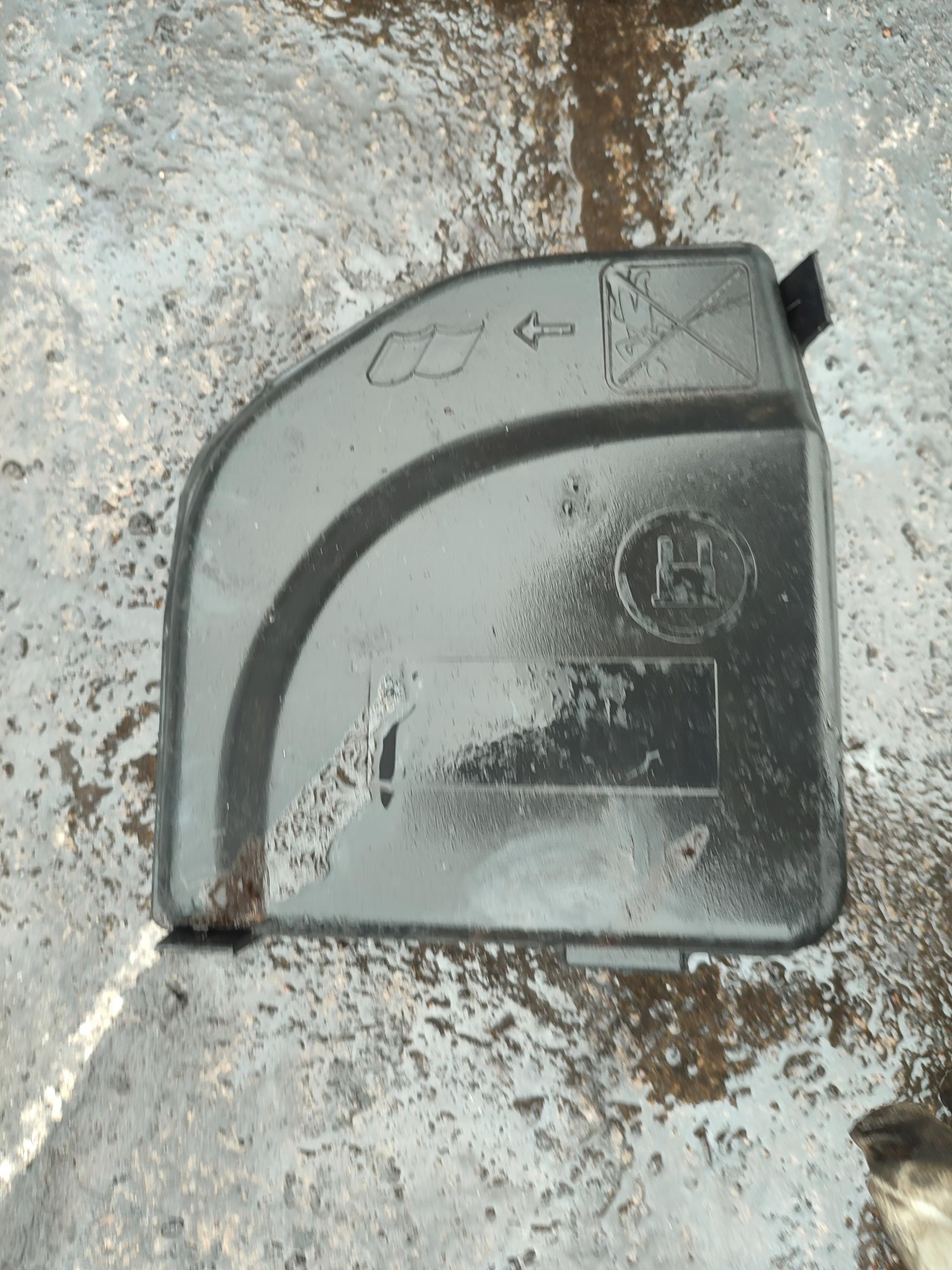 PEUGEOT CITROEN КОРПУС ЗАПОБІЖНИКА 9658447380