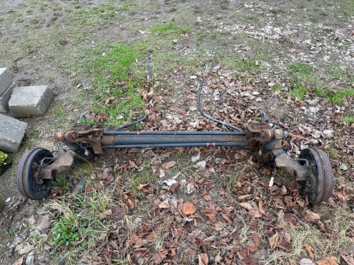 Партнер peugeot та задній брус 2006 року