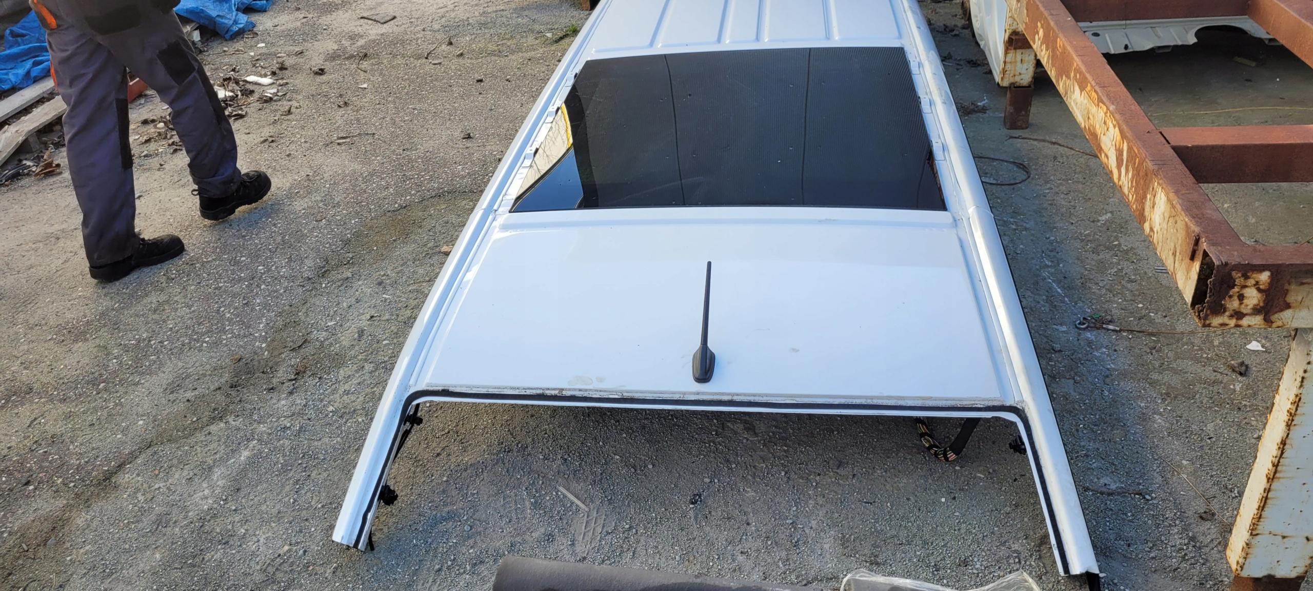 PEUGEOT TRAVELLER LONG СКЛЯНИЙ ДАХ