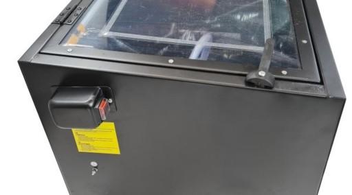 КАБИННАЯ ШЛИФОВАЛЬНАЯ МАШИНА 90 Л - 8 БАР