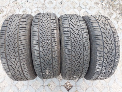 КРАСИВА ЗИМОВА РЕЗИНА 205/60R16 SEMPERIT 4x7-8mm 2015 (E456)