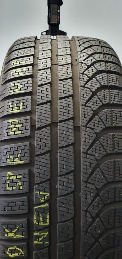 PIRELLI PZERO WINTER 235/50R19 235/50/19 КАК НОВЫЕ