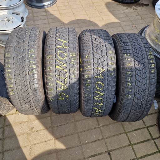 PIRELLI SOTTOZERO 3 215/65R16 98H 6mm 4X