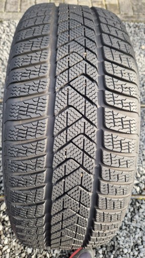 PIRELLI WINTER SOTTOZERO 3 MOE RSC 245 45 18