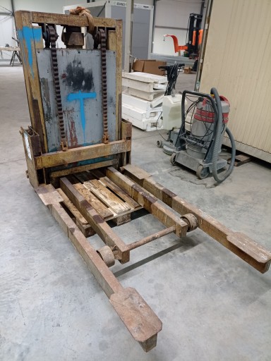 Электрогидравлический подъемник S. A. H. M. M. - UNIC