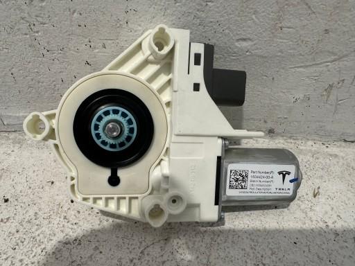 1634424-00-A - Моторчик подъема стеклоподъемника левый передний tesla model y