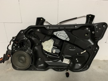 ОКНО СПЕРЕДИ СПРАВА