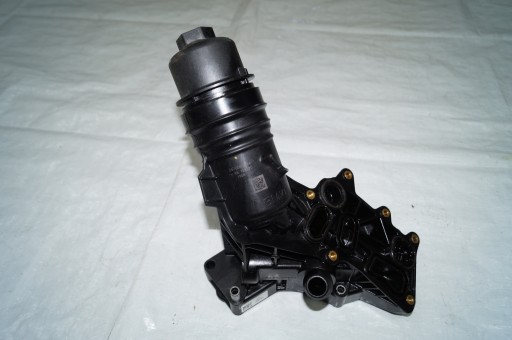 Базовый масляный фильтр BMW 7 G11 G12 3.0 D 8570063