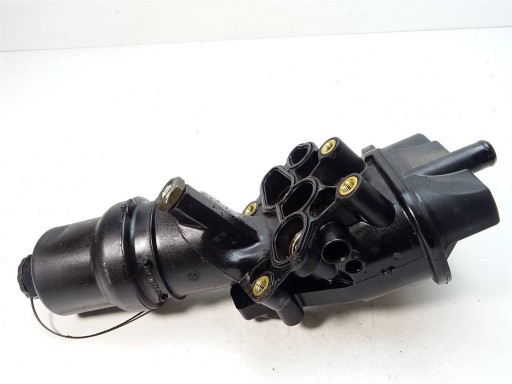 Основание масляного фильтра Audi A3 8P 2.0 FSI 06D115397K