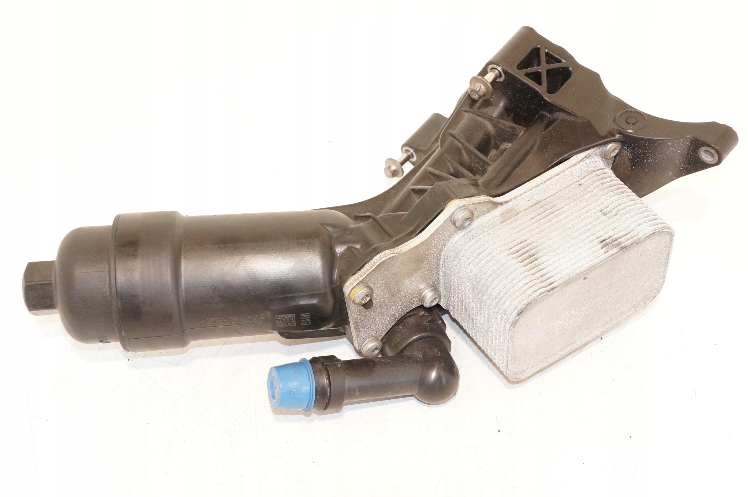 8513965 8585624 - Основание масляного фильтра BMW F20 X2 1.5 D B37 70568660