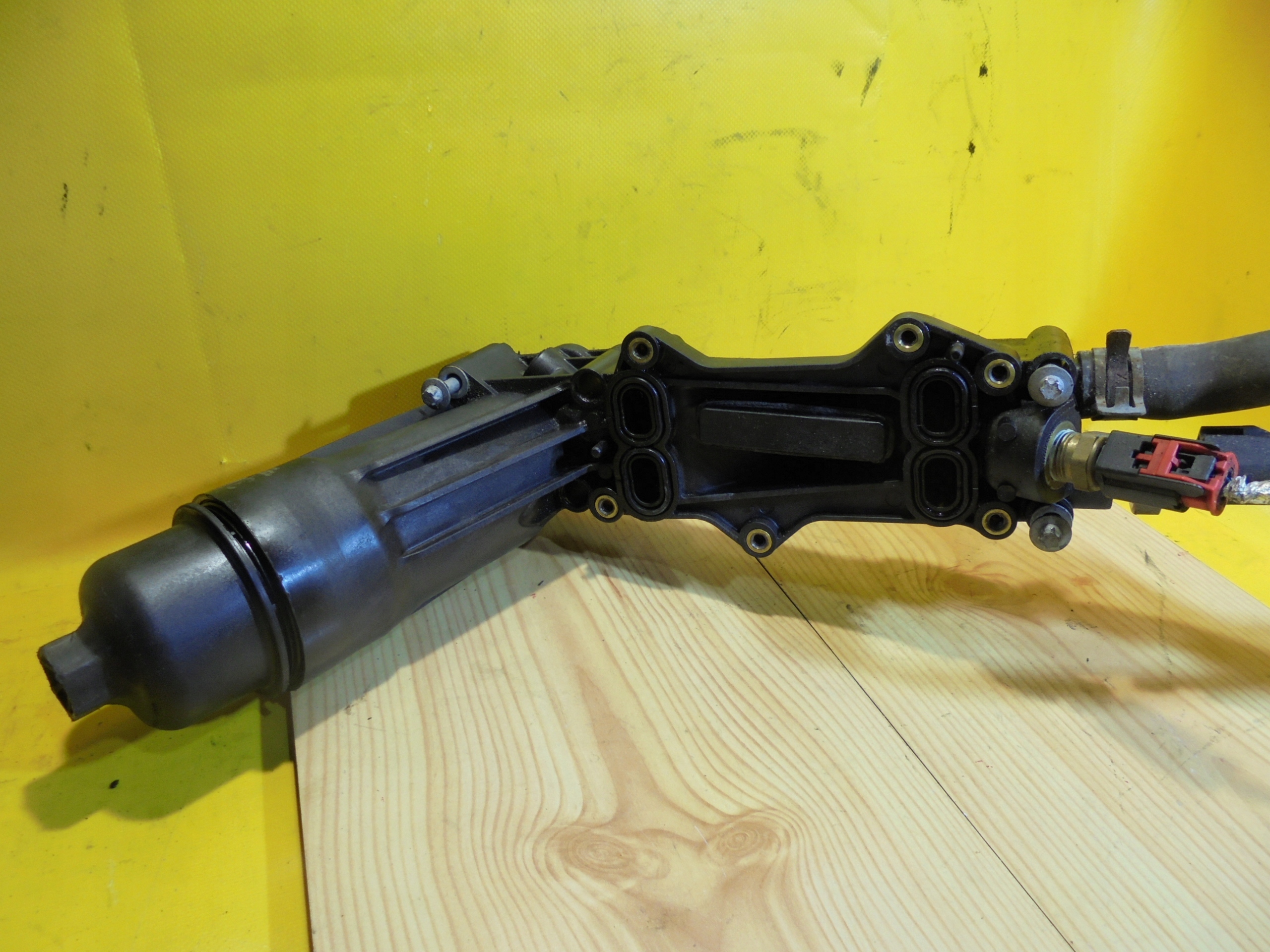 68105583AF - Основание масляного фильтра CHRYSLER DODGE 3.6 V6 14-16