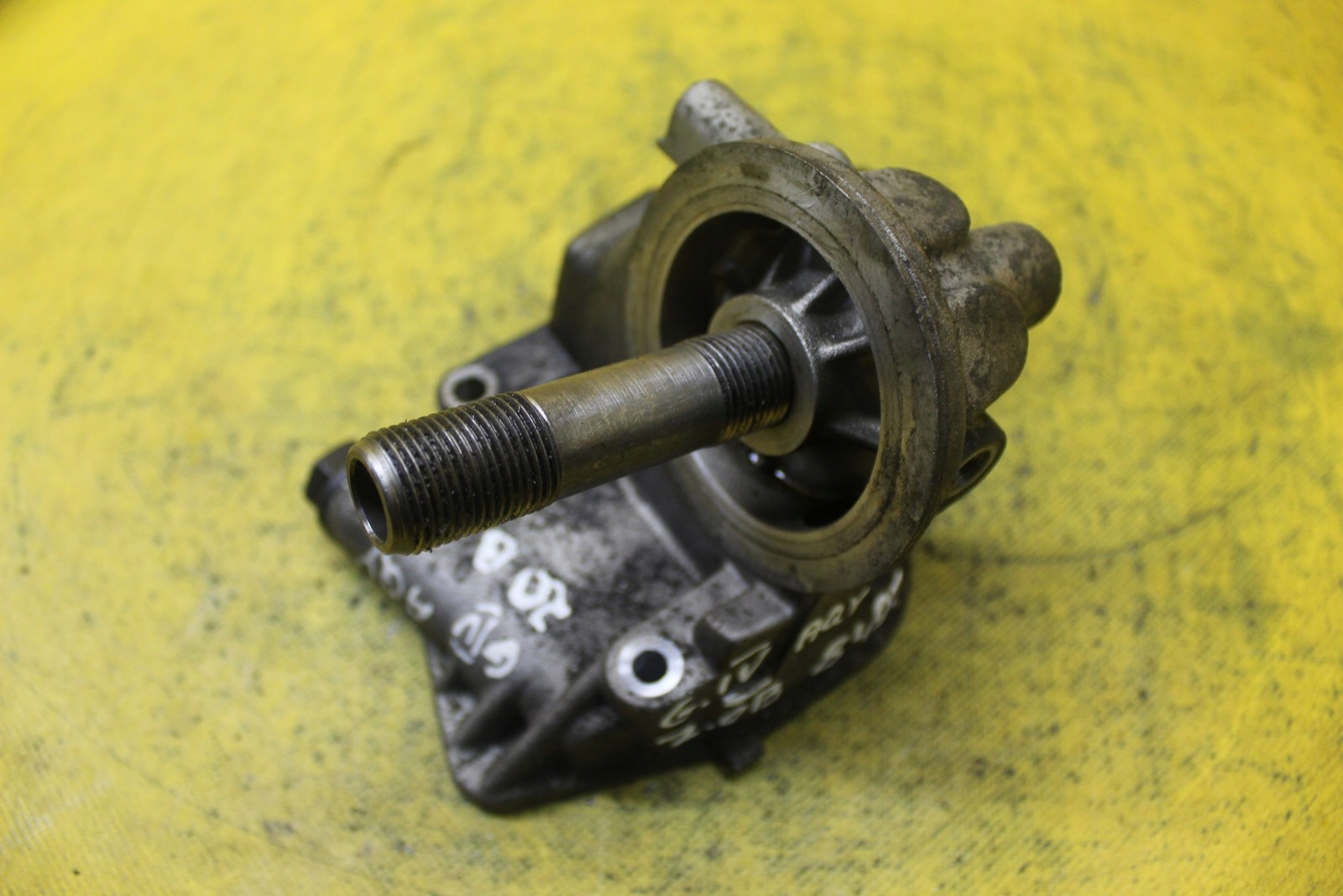 БАЗА МАСЛЯНОГО ФИЛЬТРА VW GOLF IV 2.0 B06A115417