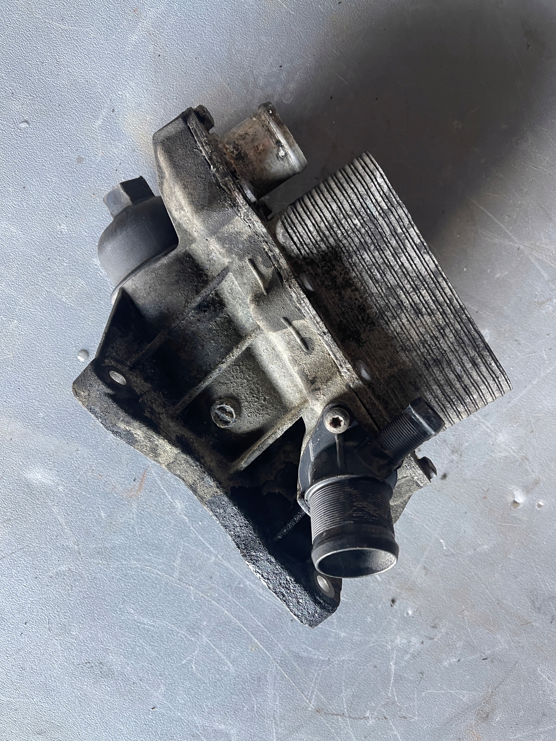 КОРПУС МАСЛЯНОГО ФИЛЬТРА MASTER MOVANO 2.3