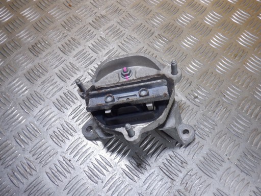 8K0399115R - ПОДУШКА. БІГ. AUDI A4 08-