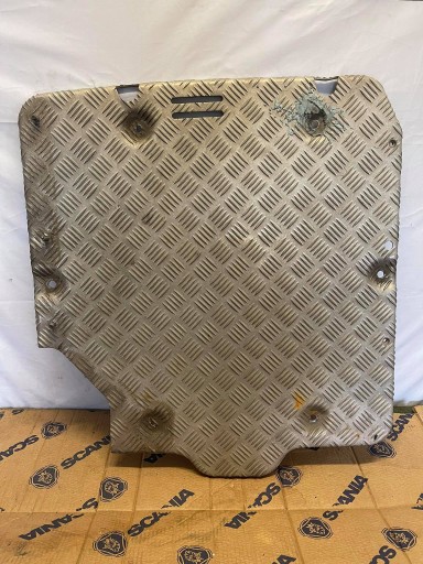 КРИШКА КАТАЛІЗАТОРА SCANIA R 2472877