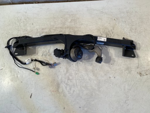 БУКСИРОВОЧНЫЙ КРЮК POLESTAR 2 32207226