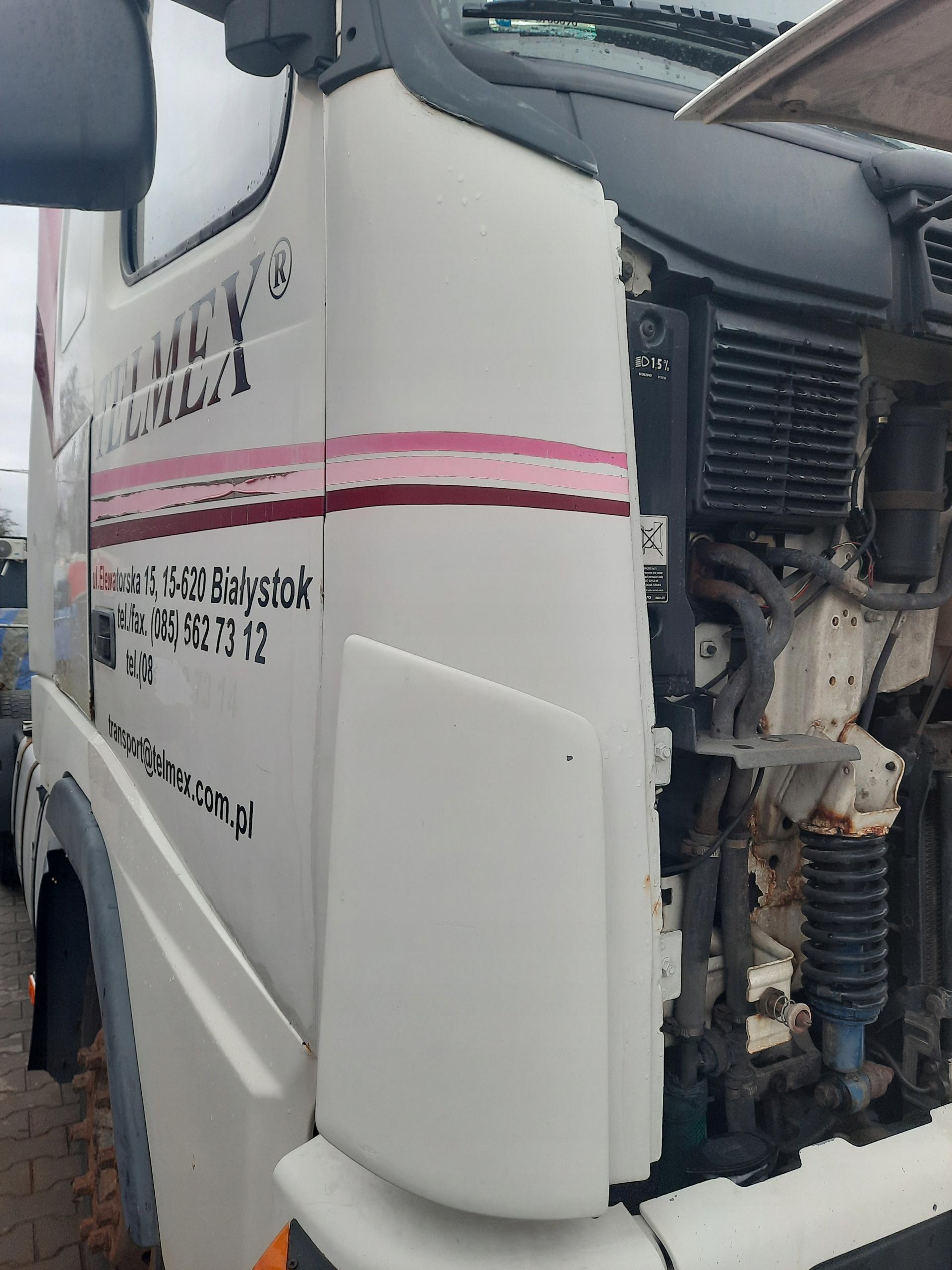 ПОЛИК ПРАВЫЙ УГОЛ ЗАЩИТА VOLVO FH 12 FH 13