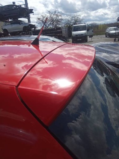 POLO 09- СПОЙЛЕР ЗАДНІХ ДВЕРІЙ LP3G ЧЕРВ